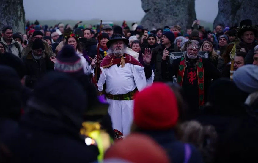 'Fantastic' Winter Solstice Marked at Stonehenge