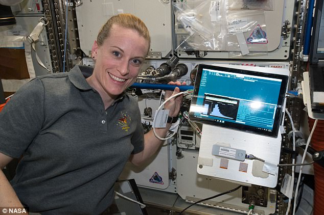 NASA Investigate 'Unknown Fungus' Found Growing on the ISS