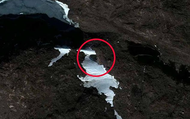 Google Maps Users Spot 'UFO' Hiding in Antarctica