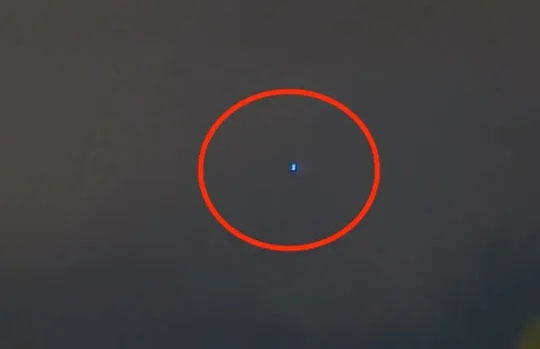 'Blue Cigar-shaped UFO' Filmed Hovering over Phoenix, Arizona