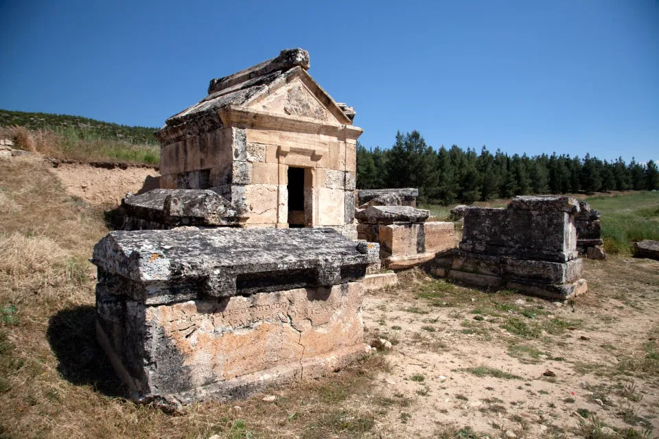 Scientists Solve 'Portal to Hell' Temple of Death Mystery