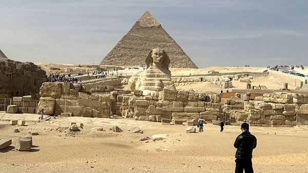 Mysterious Structures Detected Next to the Great Pyramids