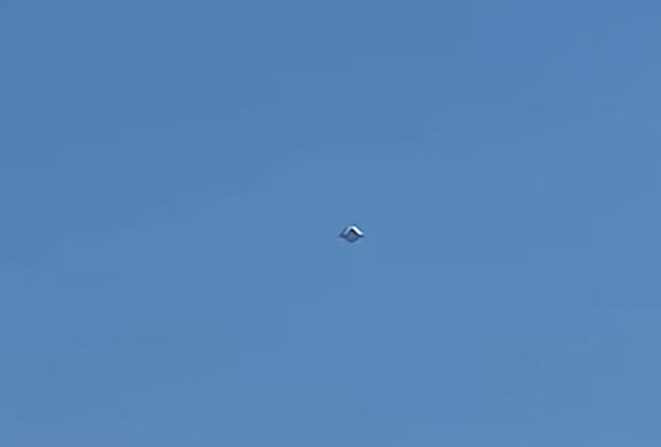 Curious UFO Mystifies Colombian Family